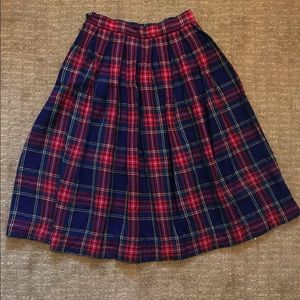 Wellington pleated tartan wool skirt!